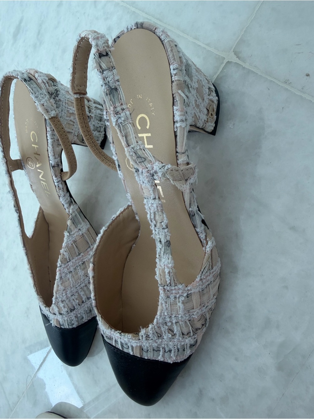 CHANEL Pink Tweed Slingback Heels with Black Cap Toe - Picture 6 of 9